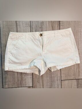 Arizona Jean Company White Denim Casual Shorts